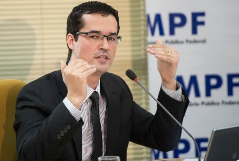 Deltan está na disputa, mas sai do TRE com multa de R$ 100 mil