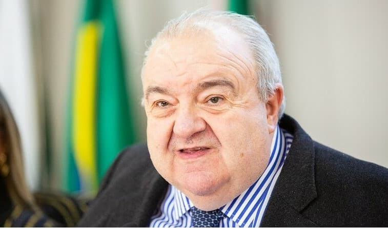 Greca rompe o silêncio e coloca a soberania nacional no centro da disputa presidencial