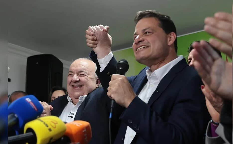 A três dias da eleição, Sandro mantém crescimento e 36% ainda não definiram o voto