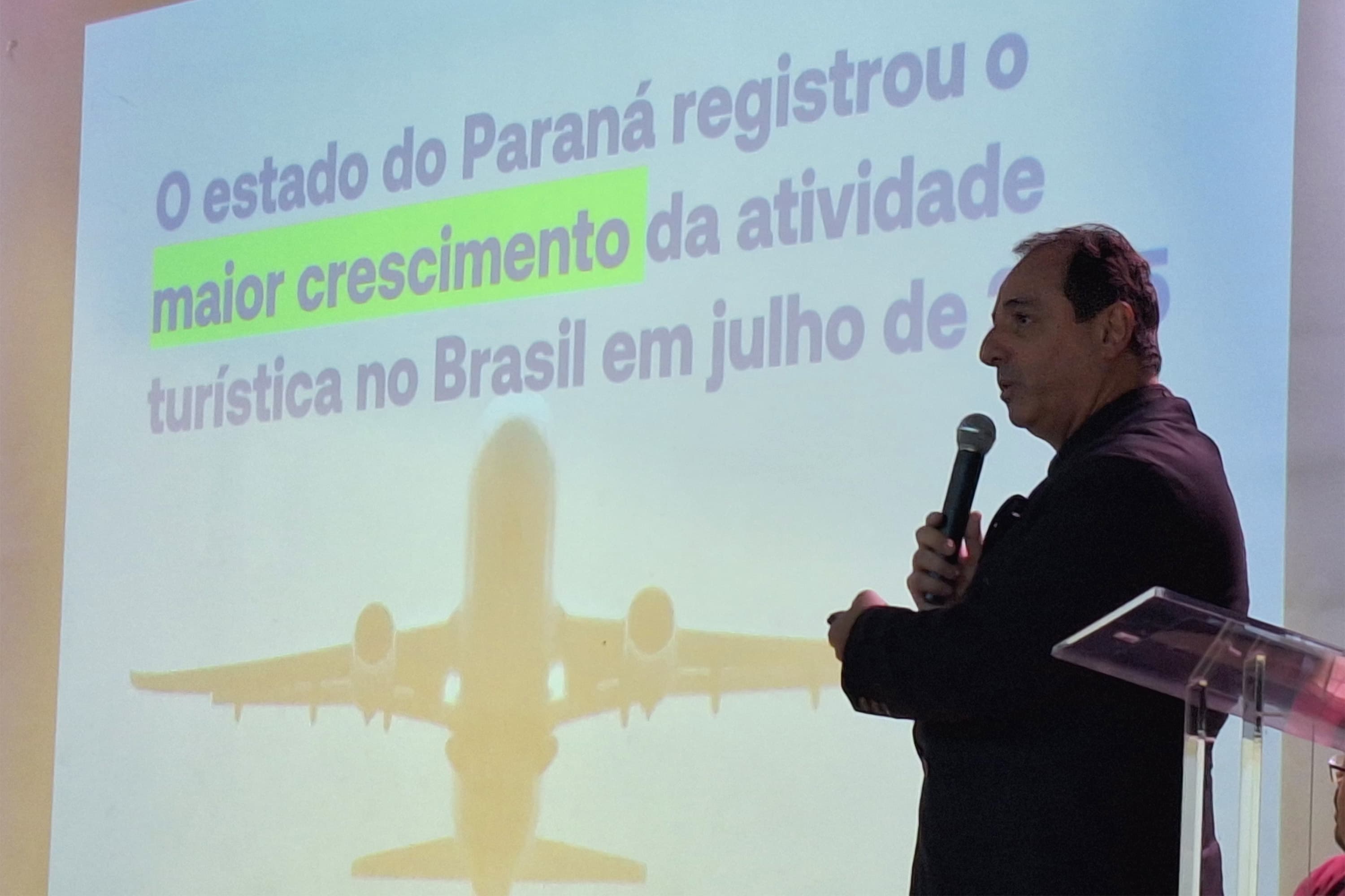 O Paraná descobriu que turismo não é apenas paisagem. É estratégia econômica.